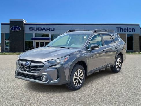 Used 2025 Subaru Outback Premium w/ Popular Package #1A AWD/4WD image 2