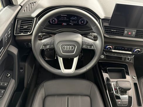 Used 2023 Audi Q5 2.0T Premium Plus AWD/4WD image 13