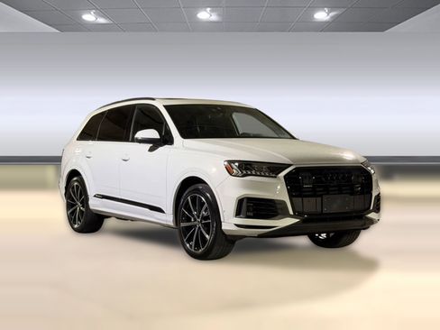 Used 2023 Audi Q7 3.0T Premium Plus w/ Premium Plus Package AWD/4WD image 7