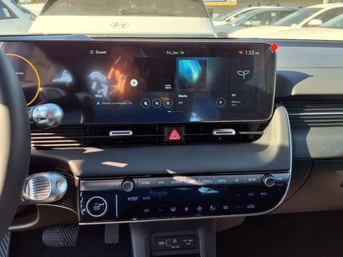 Certified 2024 Hyundai Ioniq 5 Limited RWD image 19