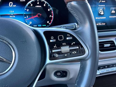 Used 2020 Mercedes-Benz GLE 450 4MATIC image 45