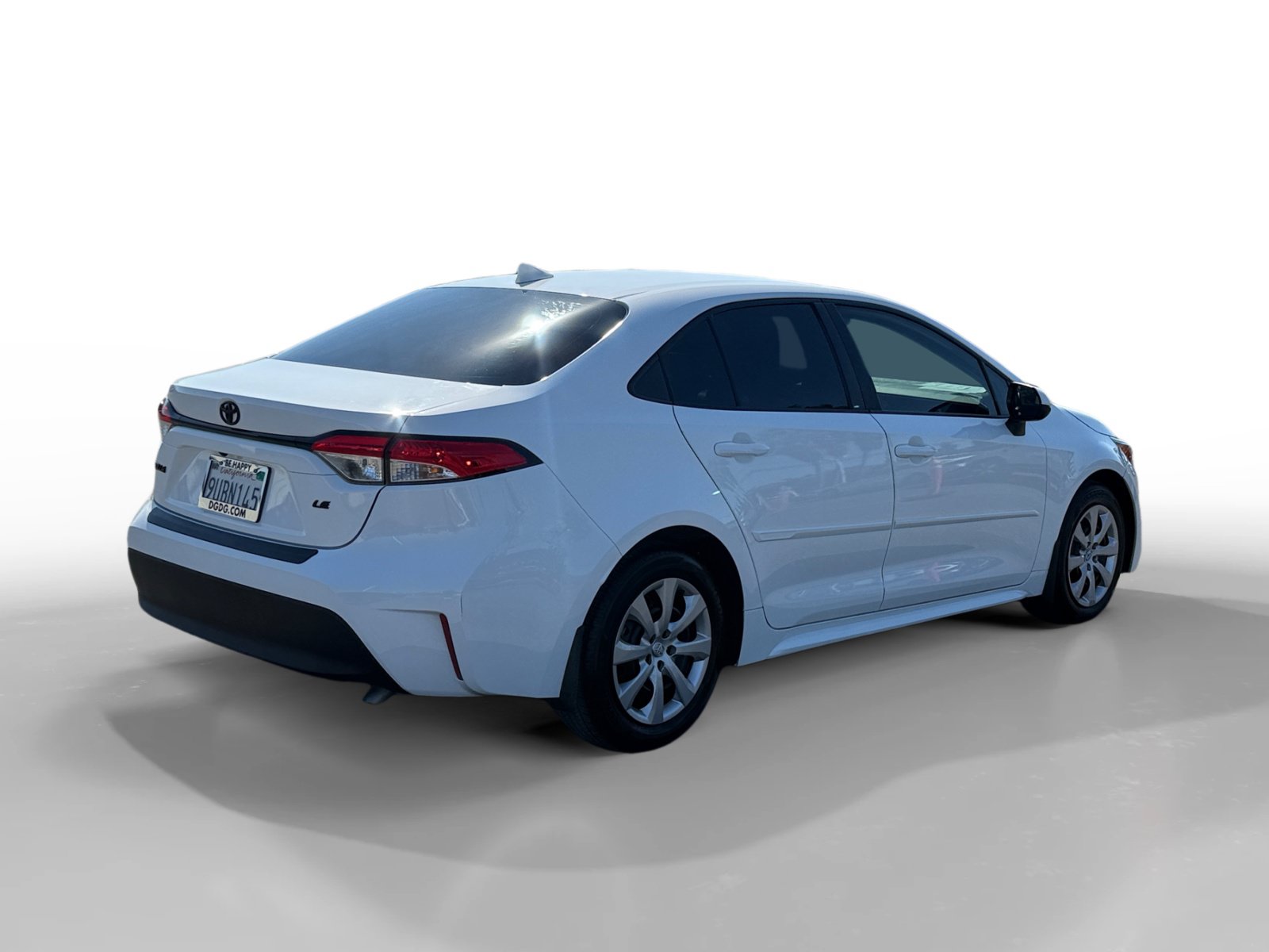 Used 2025 Toyota Corolla LE FWD image 5