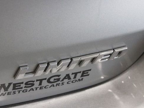 Used 2017 Toyota Highlander Limited Platinum image 40