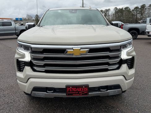 New 2026 Chevrolet Silverado 1500 High Country w/ Technology Package AWD/4WD image 26