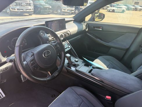 Used 2022 Lexus IS 500 RWD image 7