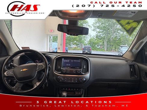 Used 2022 Chevrolet Colorado Z71 AWD/4WD image 12