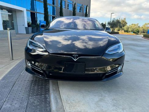 Used 2020 Tesla Model S Long Range Plus AWD/4WD image 2
