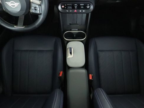 Certified 2025 MINI Cooper S image 16