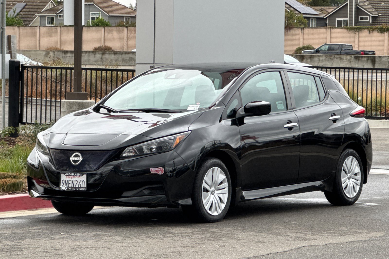 Used 2025 Nissan Leaf S FWD image 8