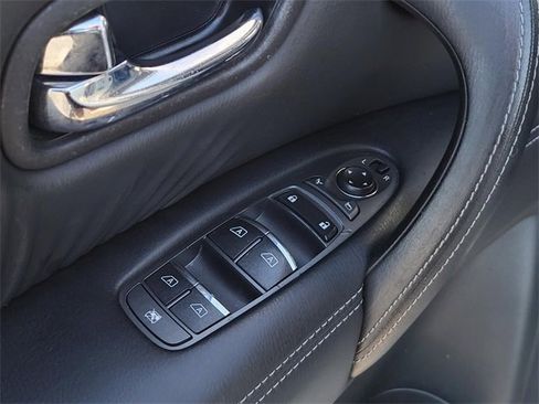 Used 2017 INFINITI QX80 Base w/ Driver Assistance Package image 17