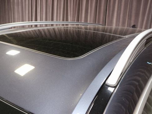 Used 2022 BMW X7 xDrive40i w/ Parking Assistance Package image 9