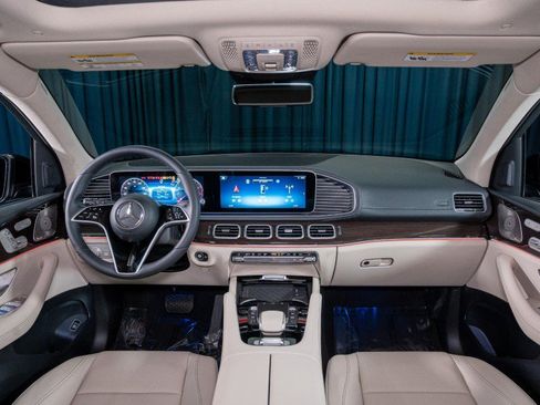 Certified 2026 Mercedes-Benz GLS 450 4MATIC image 31