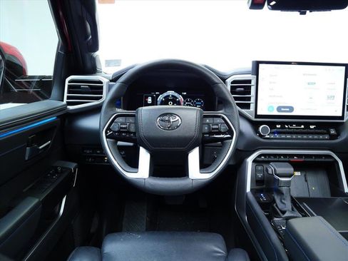 Used 2024 Toyota Sequoia Platinum AWD/4WD image 27