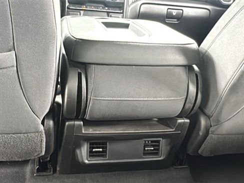 Used 2019 Chevrolet Silverado 1500 LT image 34