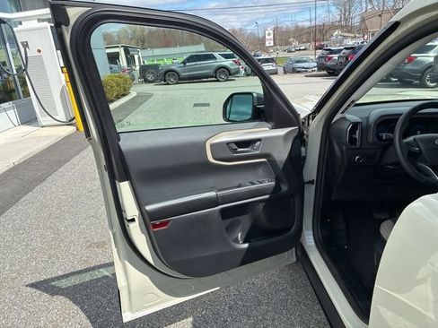 Certified 2025 Ford Bronco Sport Big Bend w/ Convenience Package image 16