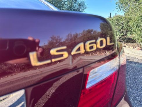 Used 2008 Lexus LS 460 L w/ Preferred Accessory Pkg RWD image 11