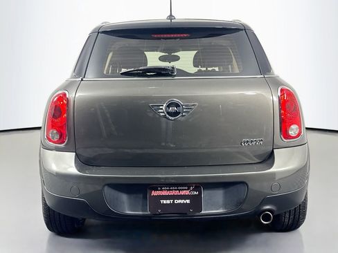 Used 2011 MINI Cooper Countryman Base image 6