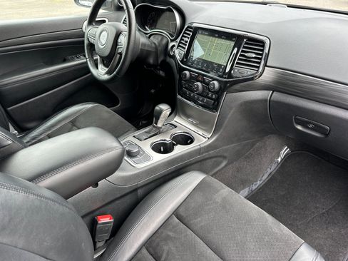 Used 2022 Jeep Grand Cherokee Laredo X AWD/4WD image 15
