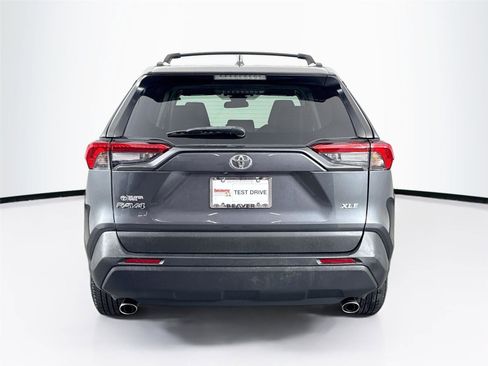 Used 2020 Toyota RAV4 XLE w/ Convenience Package image 11