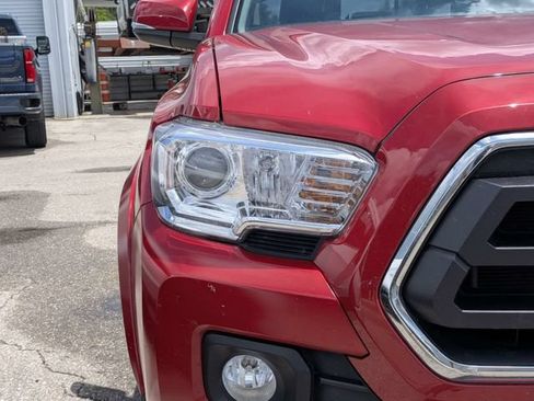 Used 2022 Toyota Tacoma SR5 w/ Technology Package RWD image 9