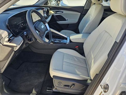 New 2025 Audi Q5 Premium image 2