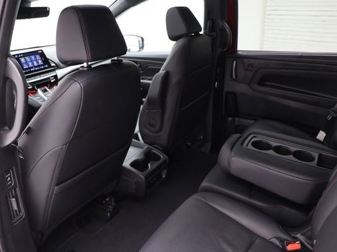 Used 2025 Honda Odyssey Sport-L image 11