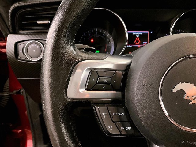 Used 2016 Ford Mustang Coupe RWD image 17