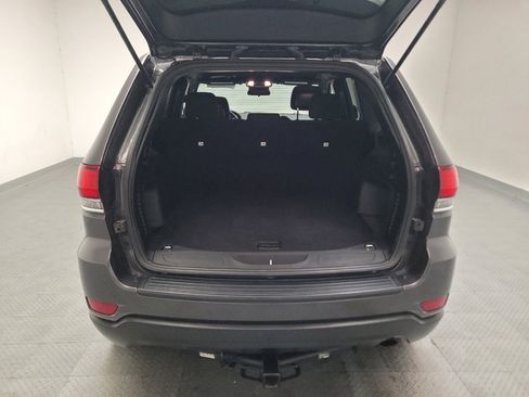 Used 2021 Jeep Grand Cherokee Laredo AWD/4WD image 29