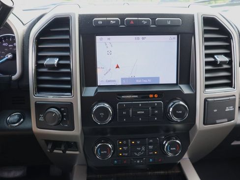Used 2020 Ford F350 Lariat w/ Lariat Ultimate Package AWD/4WD image 16
