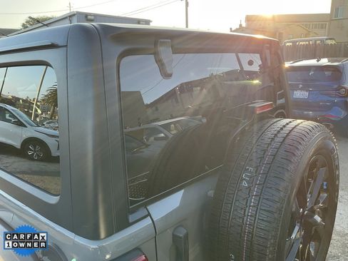 Used 2022 Jeep Wrangler Unlimited Sahara w/ Cold Weather Group image 83