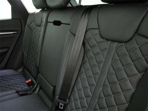 Used 2022 Audi SQ5 Premium Plus image 15