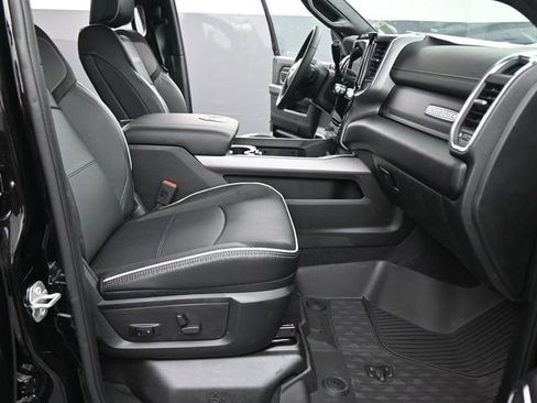 New 2026 RAM 2500 Laramie AWD/4WD image 23