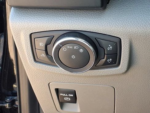 Used 2019 Ford F150 XL w/ Equipment Group 101A Mid RWD image 34