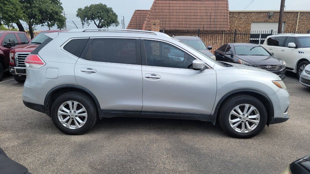 Used 2015 Nissan Rogue SV FWD image 5