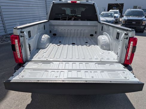 Used 2025 Ford F250 Lariat AWD/4WD image 28