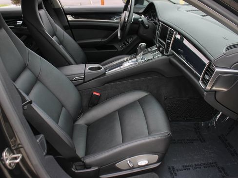 Used 2012 Porsche Panamera image 17