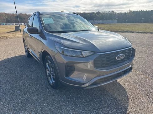 Used 2024 Ford Escape ST-Line image 2