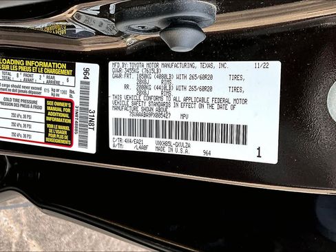 Used 2023 Toyota Sequoia Limited AWD/4WD image 37