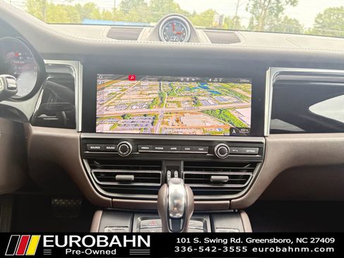 Used 2021 Porsche Macan S AWD/4WD image 21