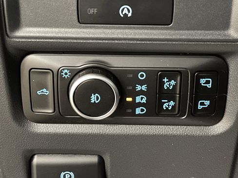 Used 2025 Ford F150 XLT w/ Equipment Group 302A MID image 21