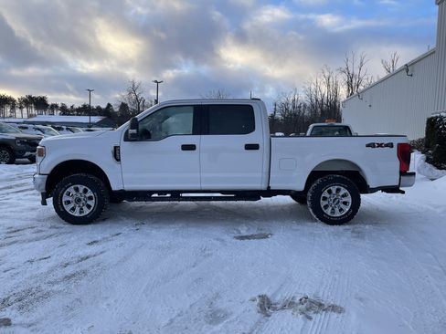 Certified 2022 Ford F250 XLT w/ Snow Plow Prep Package image 7