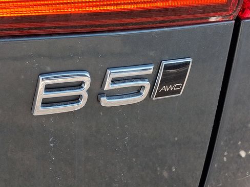 New 2026 Volvo XC60 B5 Plus w/ Protection Package Premier image 15