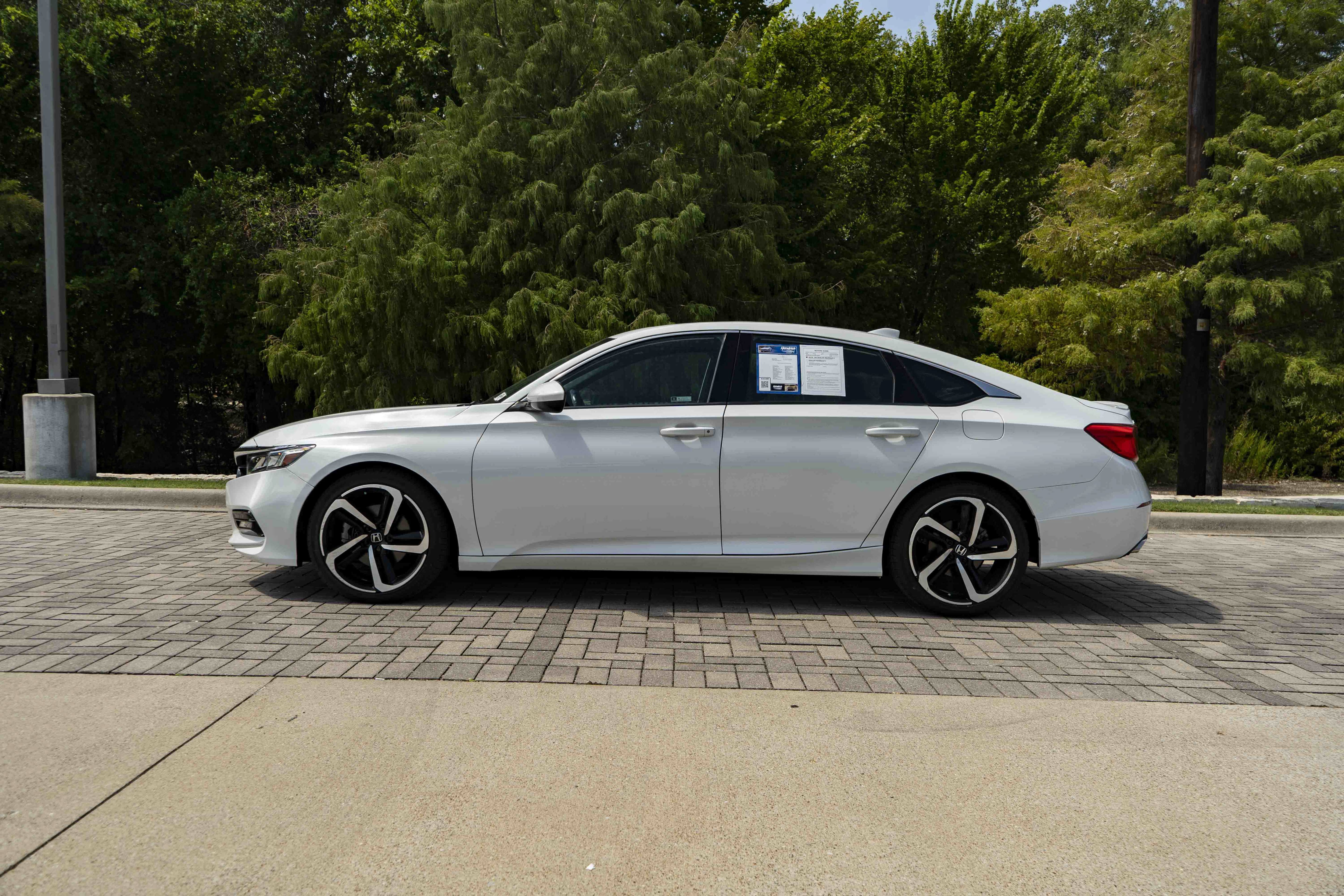 Used 2020 Honda Accord Sport image 6