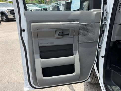 Used 2024 Ford E-350 and Econoline 350 Super Duty w/ Power Windows & Locks Group RWD image 17