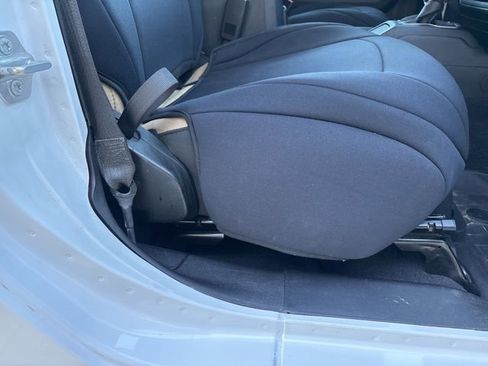 Used 2019 Jeep Wrangler Unlimited Sport S image 23