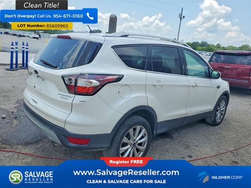 Used 2017 Ford Escape Titanium FWD image 4