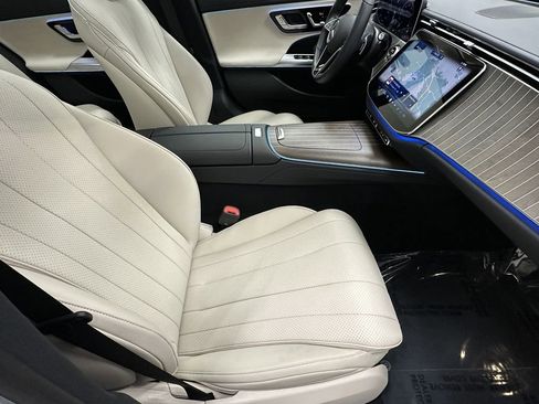 Used 2025 Mercedes-Benz E 350 Sedan image 15