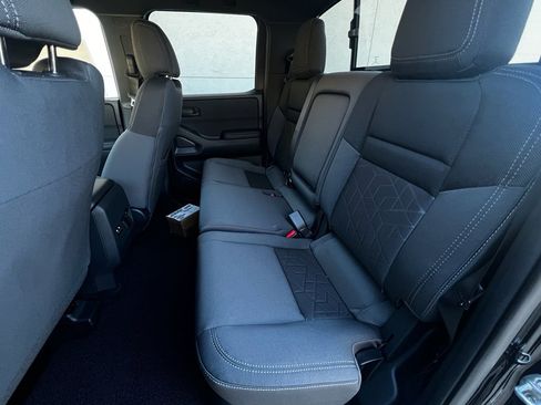 New 2026 Nissan Frontier SV w/ SV Convenience Package image 12