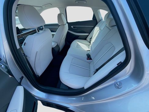 New 2026 Hyundai Sonata SEL FWD image 17