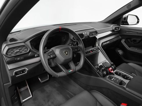 Used 2023 Lamborghini Urus Performante AWD/4WD image 69